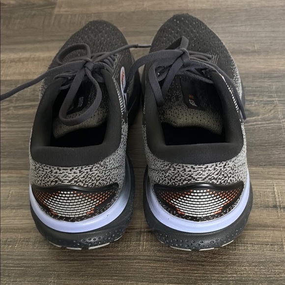 Brooks Ghost 16 ebony/lavender/copper Running Shoes WMNS size 9.5B - Picture 8 of 9